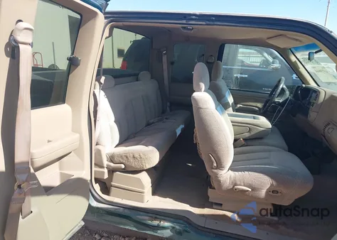 1997 Chevrolet C1500 Fleetside z USA, uszkodzony, nr VIN 2GCEC19R8V1255785